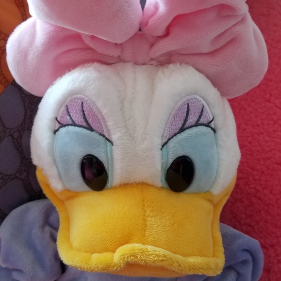 Scentsy Disney Buddy NIB - Picture 4 of 4